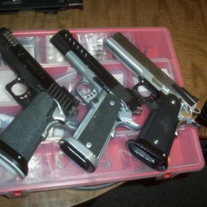 pistols 031